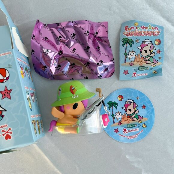 Tokidoki Gone Fishin' Fun in the Sun Unicorno Fishing Rod Unicorn Beach Figure - Picture 10 of 10